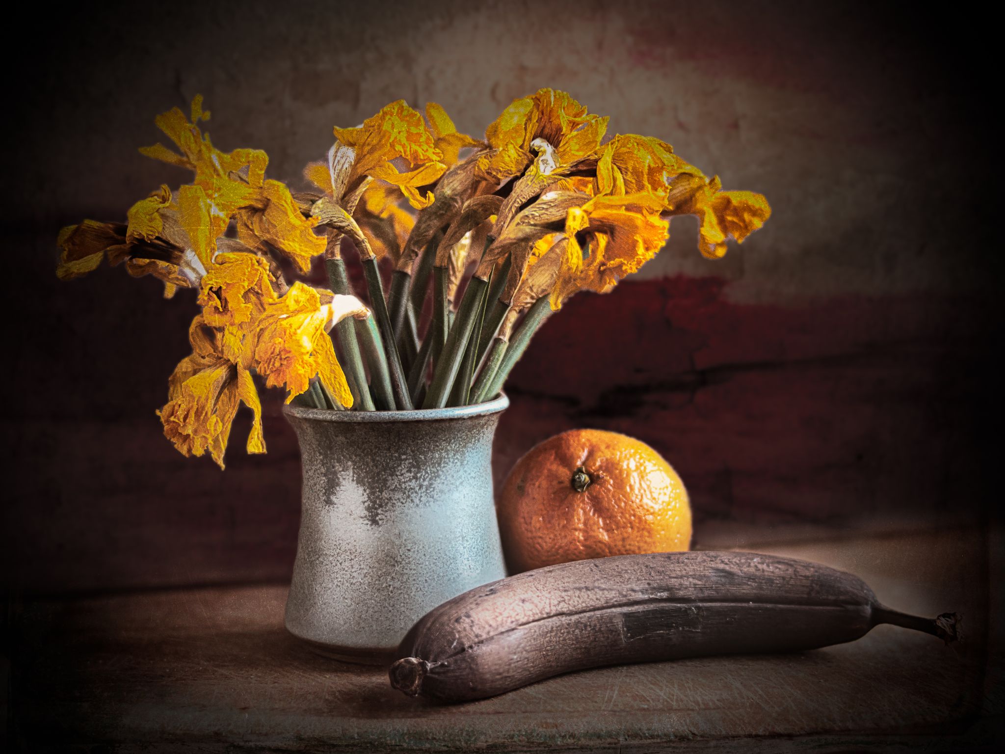 Stilleben mit brauner Banane